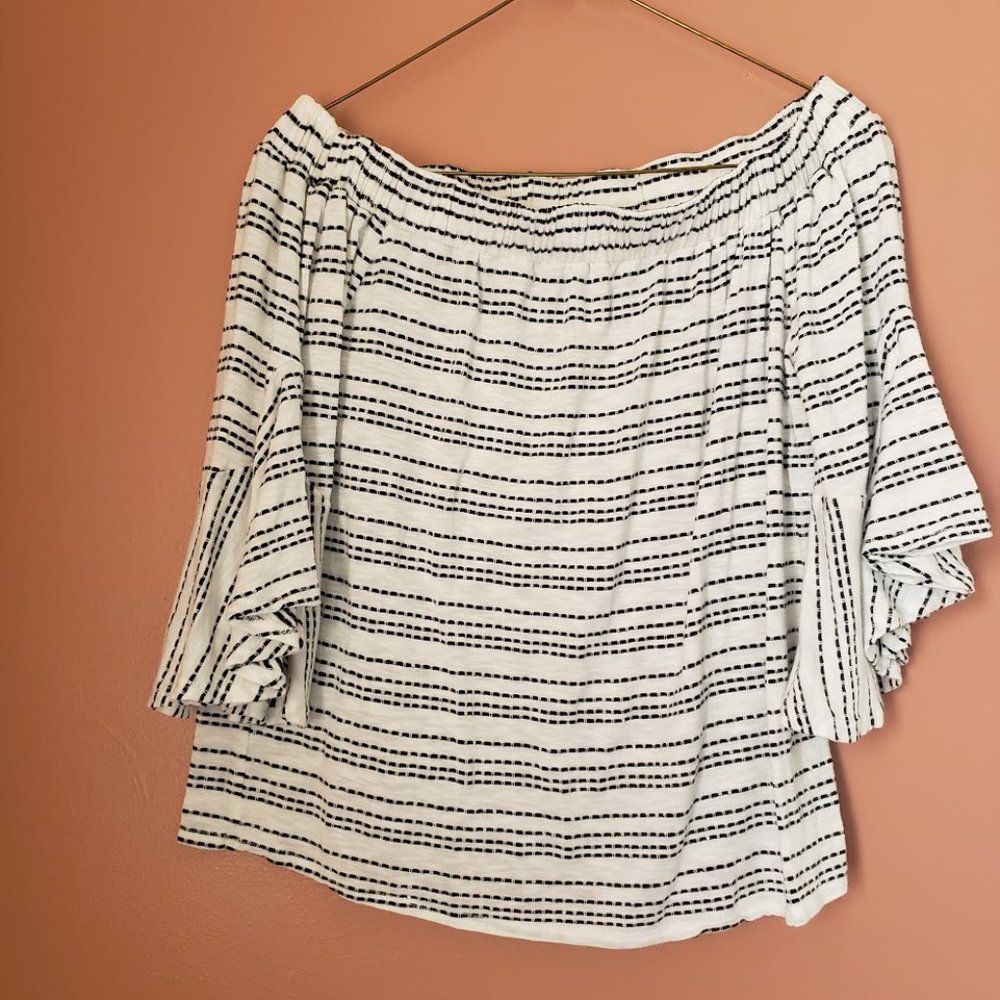 Pebble and Stone 3/4 sleeve off-shoulder top - small